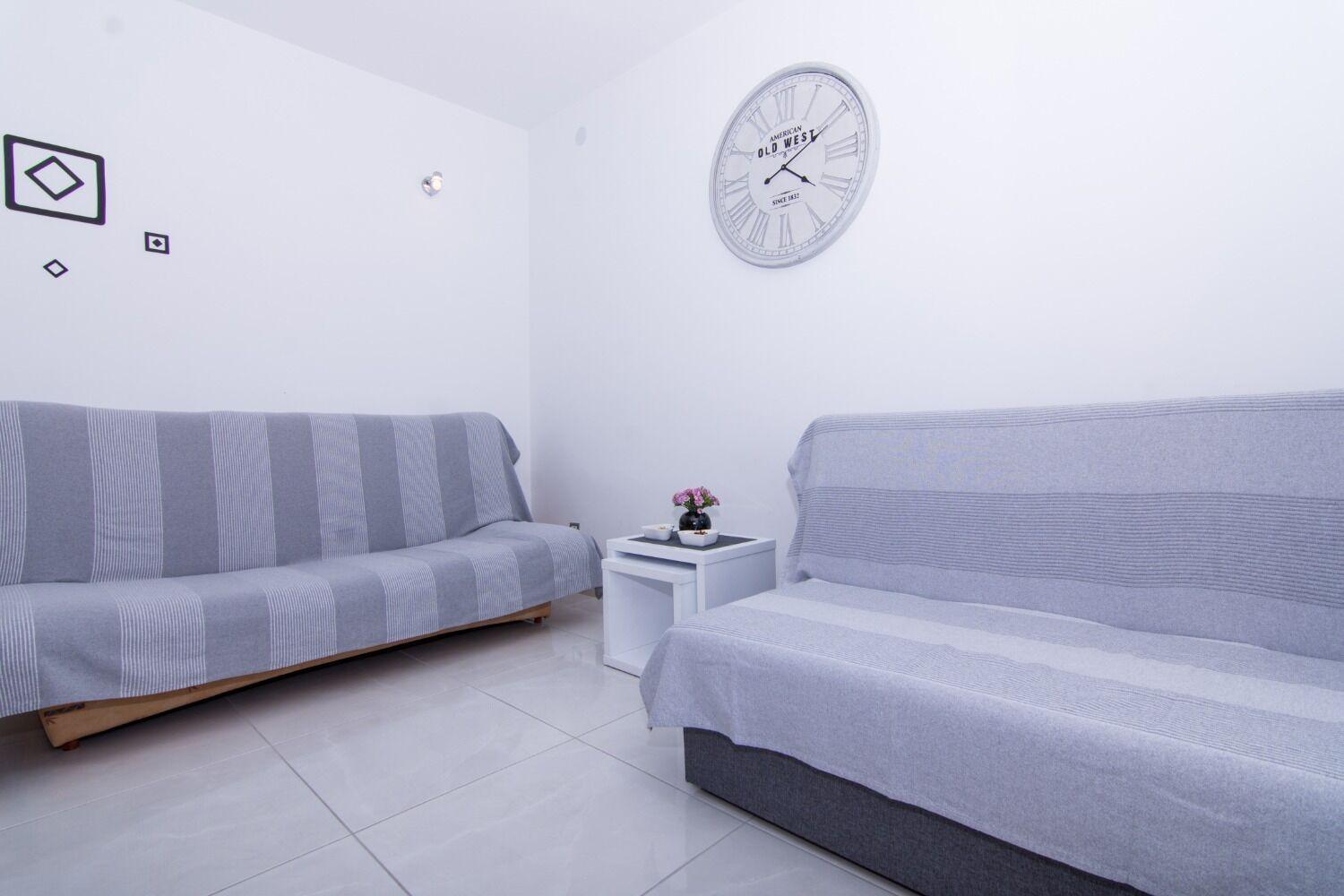 Apartments Ivica - Garden Terrace 斯拉汀 外观 照片